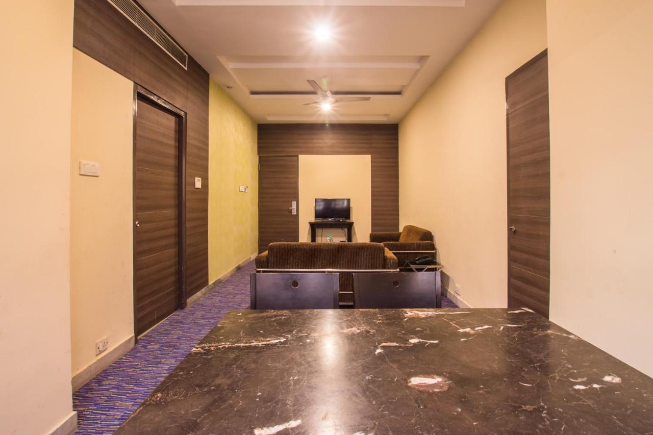 Siesta Star T. Nagar Ξενοδοχείο Τσενάι Εξωτερικό φωτογραφία