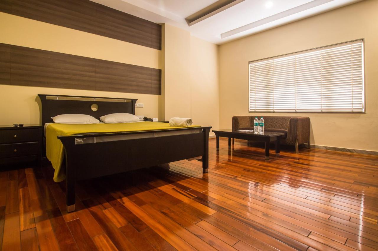 Siesta Star T. Nagar Ξενοδοχείο Τσενάι Εξωτερικό φωτογραφία