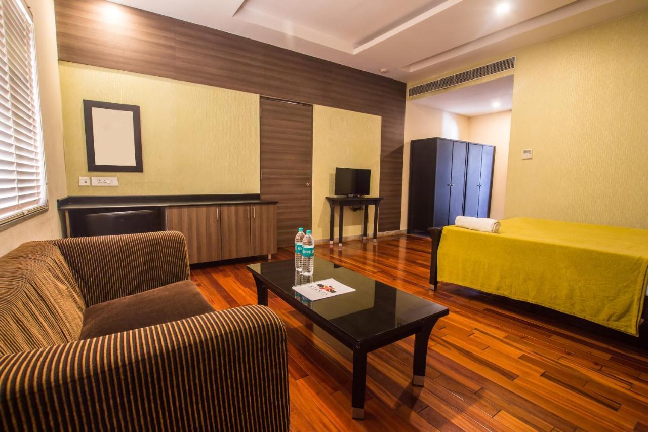 Siesta Star T. Nagar Ξενοδοχείο Τσενάι Εξωτερικό φωτογραφία